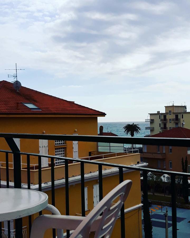 Hotel Geppi Pietra Ligure Εξωτερικό φωτογραφία